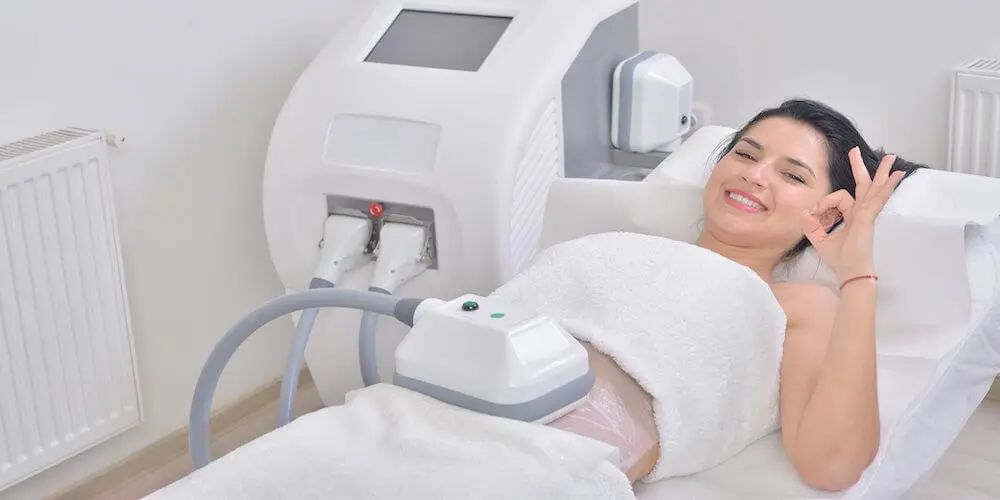 happy-young-woman-fat-freezing